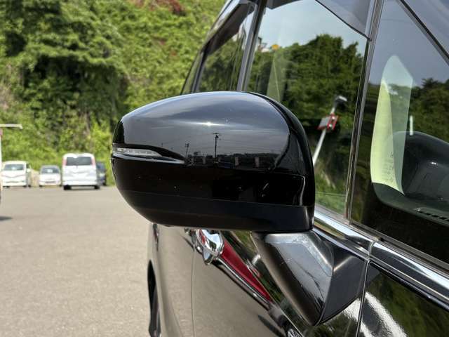 「ウインカーミラー」　見た目だけでなく、対向車からの視認性向上につながって安全度もアップ☆