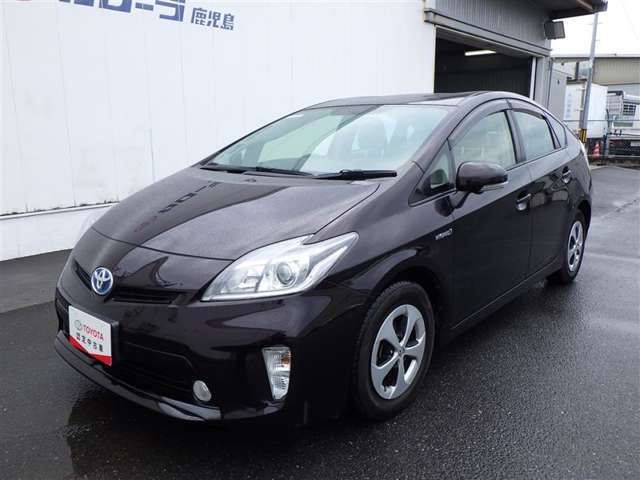トヨタ認定中古車保証付！（1年間、距離無制限　HV車はHV保証付）　別途延長保証もご用意しております♪　ぜひ現車を確認にご来店ください