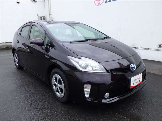 トヨタ認定中古車保証付！（1年間、距離無制限　HV車はHV保証付）　別途延長保証もご用意しております♪　ぜひ現車を確認にご来店ください