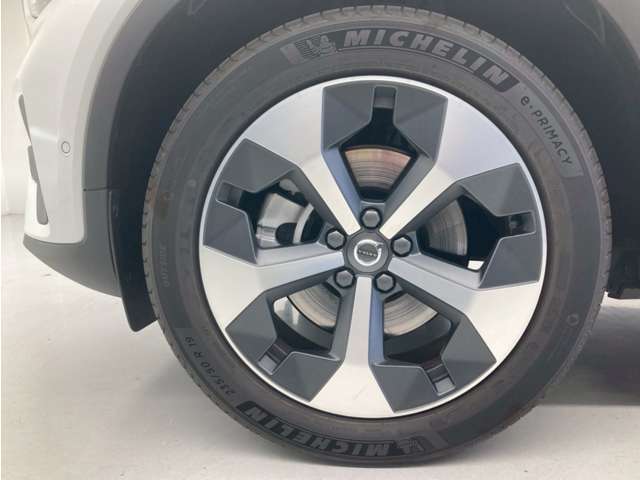 【GLIONグループ　GSQUARE広島】の車輌をご覧頂き、誠にありがとうございます。お客様にピッタリなお車を弊社スタッフがご案内させて頂きます。