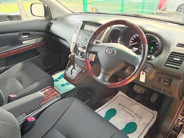 運転席廻りの画像です！操作スイッチ類も比較的に綺麗な状態です♪他に詳細画像をご希望の方はこちら！【1st@e-g-a.co.jp】へご連絡ください！