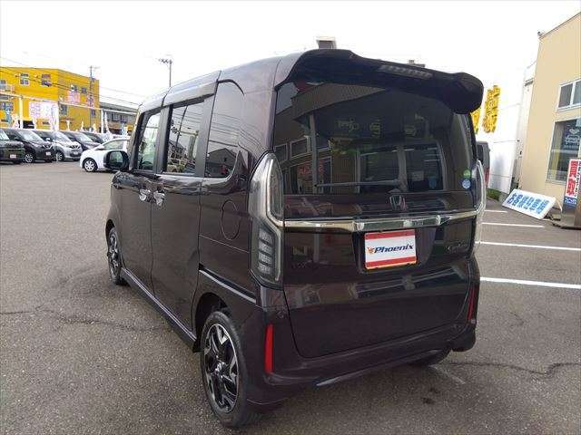 4WD☆8インチSDナビ☆Bluetooth☆バックカメラ☆ETC☆両側パワースライドドア☆LEDヘッドライト＆フォグランプ☆オートライト☆スマートキー☆プッシュスタート☆シートヒーター☆試乗OK☆