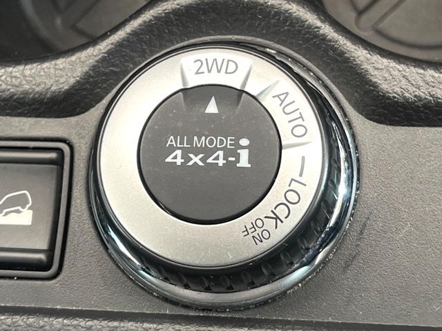 4WDのお車ですので、雪道でも安心です♪降雪地地域にお住まいの方以外にも、ウィンタースポーツが趣味の方や降雪地域へ帰省される機会がある方にもおすすめ！