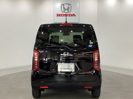 【Honda認定中古車 U-Select】　は3つの安心をお約束します。　1　Hondaのプロが整備した安心。 2　第三者機関がチェックした安心。　3　購入後もHondaが保証する安心。