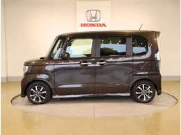 車両状態証明書付き車両です。車両状態を検査員が評価をし、結果を点数で表示しております。1台1台プロの目で事細かにチェックしている車両ですので、ご安心してお買い求めしていだけます。