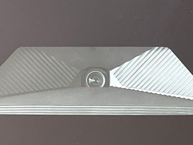 【ホンダセンシング】走行中に前方の車両等を認識し、衝突しそうな時は警報とブレーキで衝突回避と被害軽減をアシスト。より安全にドライブをお楽しみいただけます。