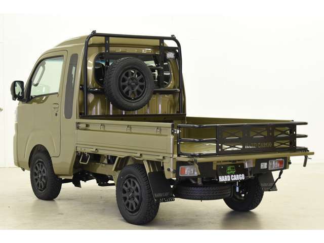 HARD CARGO製品は、信頼のおける国内生産にこだわり、国内の製造工場で徹底された品質管理のもと製造しています。