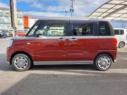 スライドドアで乗り降り楽々です(^^)/