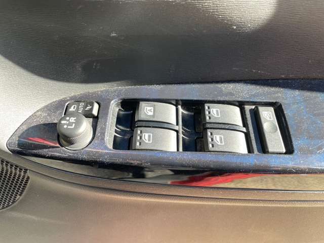 お見積りや車の状態など、お気軽にお問い合わせください 『一期一会』をモットーに日々、活動しておりますので宜しくお願い致します。