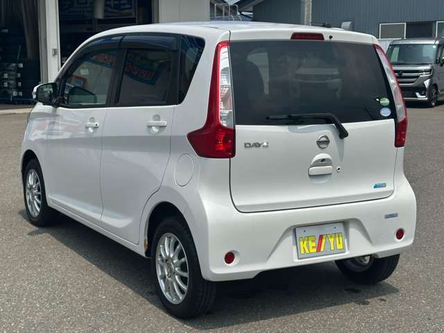 クルマ選びはケーユー♪ケーユーで♪この時期にお買い得な1台を是非♪お客様のお車をプロの見立てでより良い1台をプロデュースします！是非一度お店に遊びに来てください☆