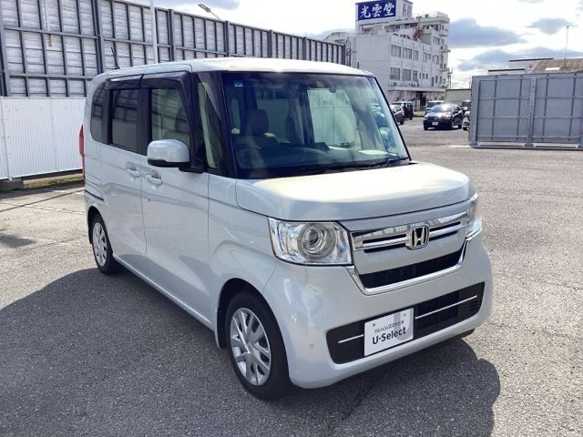 ご納車までの期間ですが、県内のお客様は1、2週間、県外のお客様は2、3週間ほどでご納車が可能となります。但し、お支払いや書類の状況によっては多少の前後もありますので、その際には何卒ご了承下さい。