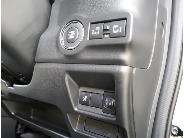 運転席にいながら後席電動スライドドアの開閉が可能です。