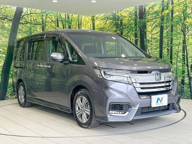 大好評のボディコーティング「弾スプラッシュコート」もご納車までに施工可能。通常のガラスコートと異なる、耐久年数6年の無機質ガラスコーティングが、ボディをキレイな状態に保ってくれます。