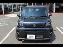 広い展示場には目移りしちゃうくらい軽・届出済未使用車が展示されてます