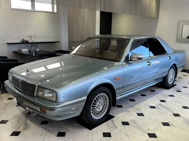 コンディションの良い　日産シーマ 3.0 タイプII リミテッドが入荷しました。