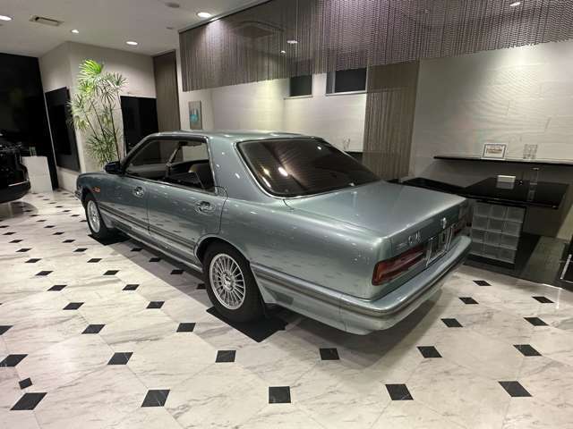 コンディションの良い　日産シーマ 3.0 タイプII リミテッドが入荷しました。