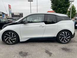 現在お乗りのお車の査定も実施しております。国産車、輸入車関係なくご相談ください。