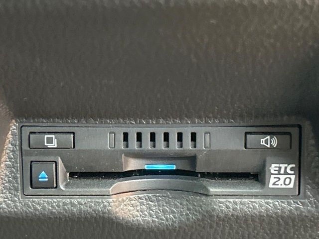 【ETC】高速道路の料金所をストレスなく通過！話題のスポットやサービスエリアに多い「スマートIC」利用時は必須のアイテムです。当店でセットアップを実施、ご納車当日からすぐにご利用いただけます！