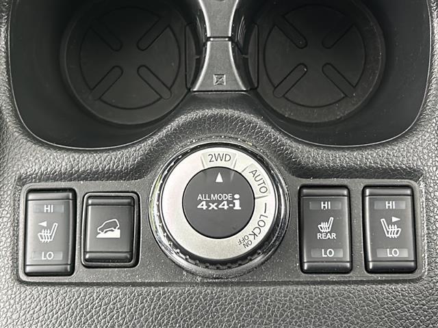 【オールモード4×4-iシステム】電子制御式の4輪駆動システムです！走行状況によって、2WDモード、LOCKモード、AUTOモードなどを使い分けることができます。