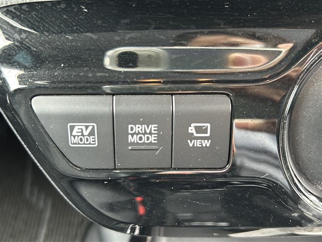 店舗にて現車の確認もいただけますので、お電話で在庫のご確認の上是非ご来店くださいませ！！！