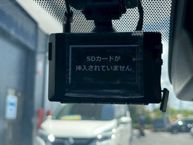 ☆ドライブレコーダー☆後方の画像も録画可能な、嬉しい前後2カメラドライブレコーダーを装備♪安心・快適な運転に必須な万が一の時の備えとして大切な装備です！【ドラレコ付き】【安心装備】