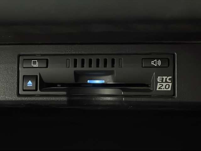 【ETC】搭載車！当店でセットアップが可能ですので、ご納車当日からご使用が可能です！高速道路料金のお支払いが楽々です！