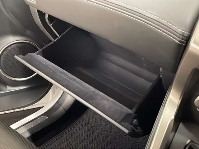 【収納スペース】大きな収納スペースを備えているの沢山の荷物が収納できます！