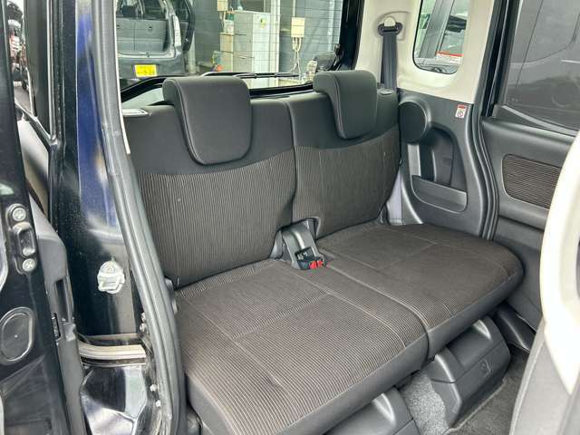 当店では厳選したお車を毎月100台以上の仕入れを行ない、お得な価格で皆様にご提供させて頂いております♪