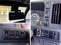 AC PS PW SRS ABS キーレス 左電格ミラー AM/FMラジオ ドライブレコーダー ターボ 排気ブレーキ 坂道発進補助装置 アイドリングストップ フォグランプ