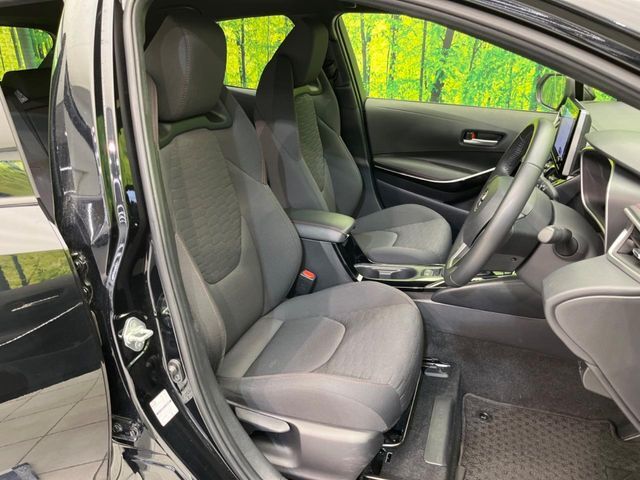 運転席シート廻りは使用感も少なく、良好な状態となっています。丁寧に使われていたことがよくわかりますね。