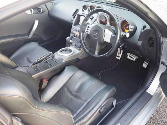 黒革パワーシート シートヒーター 走行わずか43000km！ BOSEサウンドシステム 純正カーナビ バックカメラ 17インチアルミホイール ETC ドライブレコーダー 取説 記録簿 スペアキー V6 3.5L