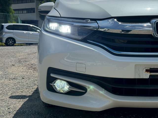 ☆当社ならではの上質な車！購入後も安心して頂けるバックアップ体制！！小さな事でもお気軽にお問合せ下さい！072-365-8558　大阪狭山市茱萸木3-1301-4