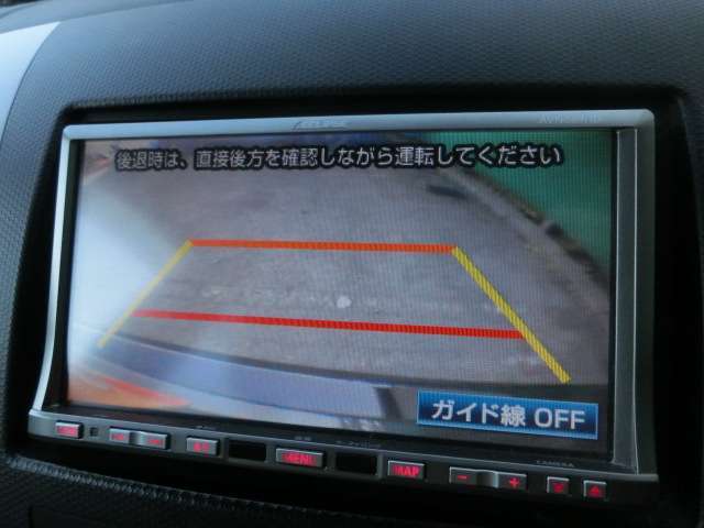 ☆ガイドライン付きバックカメラ装備！駐車が苦手な方や運転初心者の方でも安心です☆