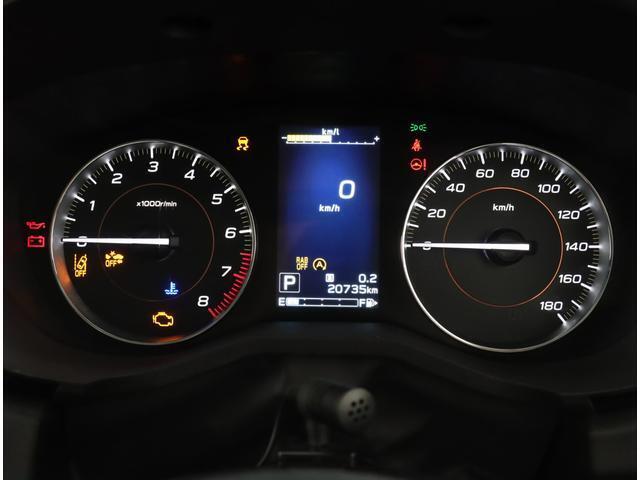 視認性に優れたメーターで、夜間走行も安心して運転できます！マルチインフォメ―ションディスプレイには車両情報を表示！メーター内の光度調整機能も付いております！