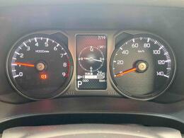 当店では車両本体価格以外に、諸費用を含めた支払総額も表示しておりますので、お客様の予算にピッタリのおクルマお選びができます。コーティングやJAFをセットにしたオトクな購入パックも好評です。