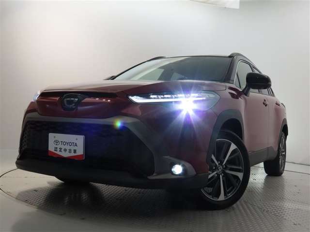 高輝度で点灯速度が速く、しかも消費電力の少ないLEDヘッドライトが装備されています！LEDの明るい光が走行中の視界の確保をサポートして、夜のドライブがより楽しく安全に運転できます♪
