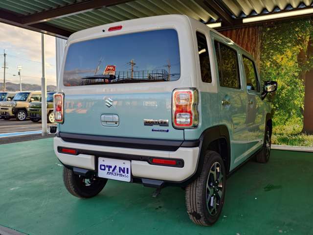 ■充実のアフターサービス■　車の販売はもちろん、自社整備工場・自社鈑金工場・オイル交換＆点検専門店舗を完備しておりますので納車後もお客様のカーライフをトータルでサポートいたします。