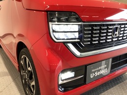 【LEDヘッドライト】ディスチャージヘッドライト（HID）と同等の明るさで、夜道や雨天走行が明るく視界良好！！　フォグライトも装備で、安心感さらにUPです♪安心ドライブを楽しんで下さい♪