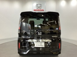 Honda認定中古車 U-Selectは3つの安心をお約束します。　1　Hondaのプロが整備した安心。 2　第三者機関がチェックした安心。　3　購入後もHondaが保証する安心。