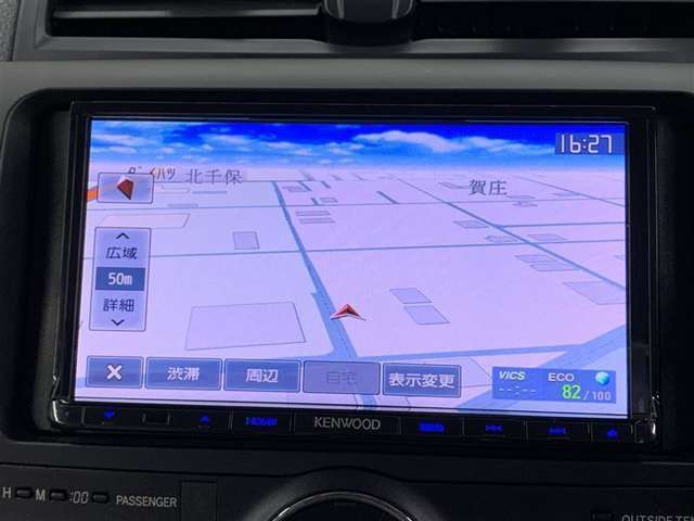 ケンウッド製、メモリーナビを装備。お出かけラクラク