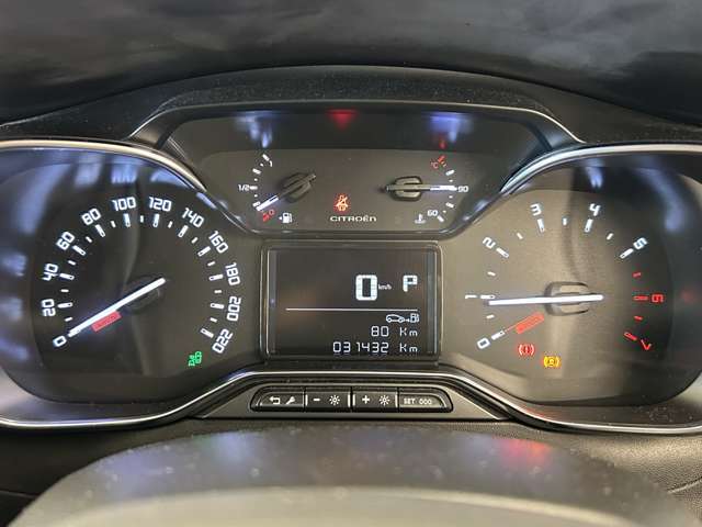 修復歴（事故歴）のある車は販売致しません！※当社基準による調査の結果、修復歴車と判断された車両は一部店舗を除き、販売を行なっておりません。万一、納車時に修復歴があった場合にはご契約の解除等に応じます。