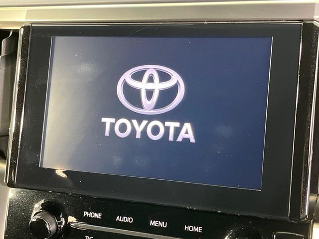 【ディスプレイオーディオ】お手持ちのスマートフォンとの連携で、ナビや音楽再生など各種アプリを使用可能。スマホに近い感覚でお使いいただけます♪