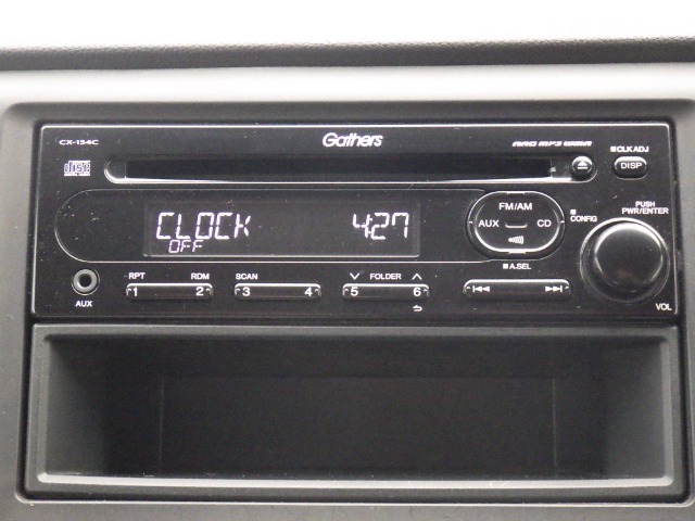 ホンダ純正ギャザスCDチューナー☆お気に入りの音楽をお楽しみいただけます☆各種ナビ取り付けも当店にて対応可能です！是非ご相談くださいませ☆