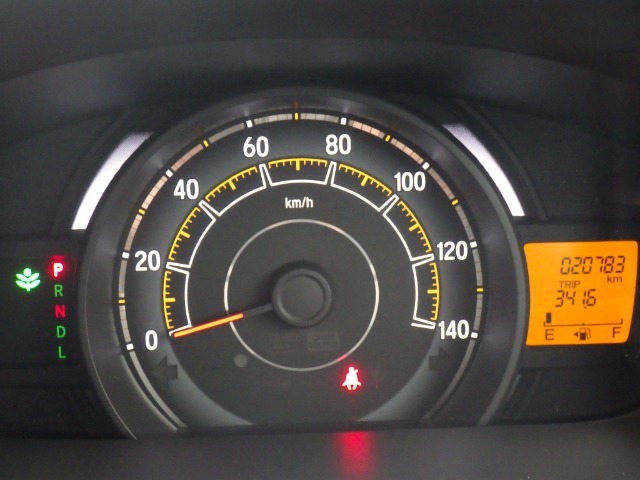 メーターも見易いレイアウトなので安心ドライブをサポートします☆