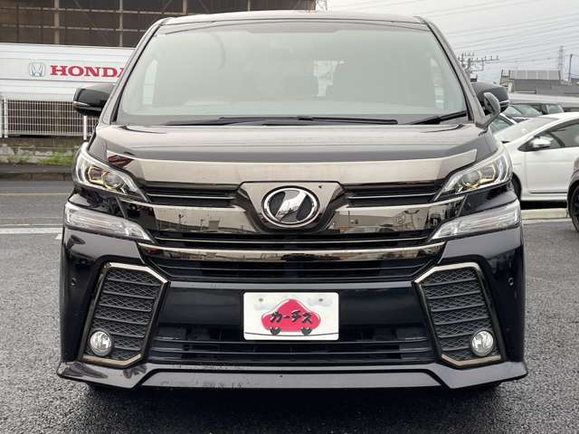 全国約3,000台のクルマの中から厳選した良質中古車をカーチス千葉中央店に集結！大型展示場で軽自動車から輸入車まで一挙展示！アナタのお探しのクルマが安心、お得に見つかります。