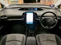 大阪府摂津市にSUVを中心に『お値打ち価格』で展示している良質中古車専門店です。事故歴修復歴なしの車両限定で取り扱い！。関西地域で最もお得な価格かつ最良質車をご提供できるよう努めております。