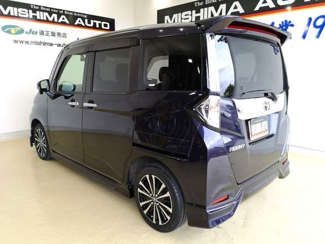 マイナー後モデルなので衝突回避スマアシ　IIIより性能アップしてます　ステレオカメラが歩行者も認識してくれて各種性能アップ　『追従クルーズコントロール』　前後踏違防止　前後コーナーセンサー付