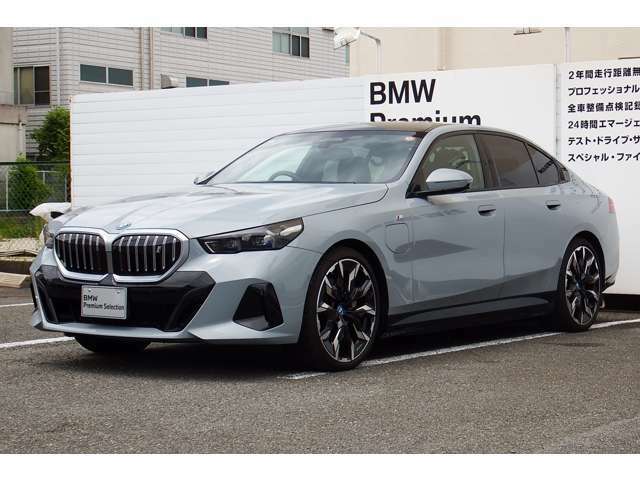 ※お車のお問い合わせはBMW正規ディーラーBMW東大阪店0078-6002-849963までご連絡下さいませ。