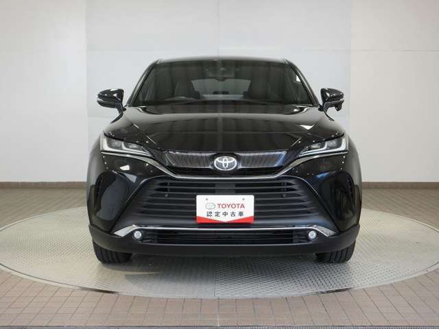 精悍なフロントフェイス、伸びやかなボディライン。トヨタのラグジュアリーSUV・ハリアー！！