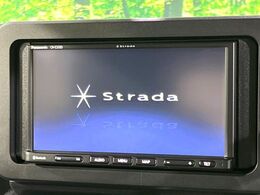 【ナビゲーション】目的地までしっかり案内してくれる使いやすいナビ。Bluetooth接続すればお持ちのスマホやMP3プレイヤーの音楽を再生可能！毎日の運転がさらに楽しくなります！！